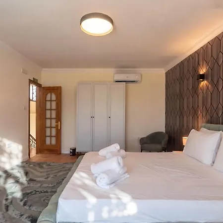 Villa Kampanella - Luxury 7 Bedroom With Pool , Jacuzzi , Panoramic Sea & Sunset Views Madliena