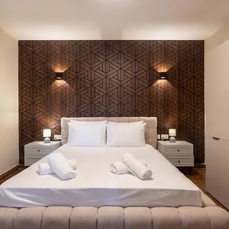 Kampanella - Luxury 7 Bedroom With Pool , Jacuzzi , Panoramic Sea & Sunset Views Madliena