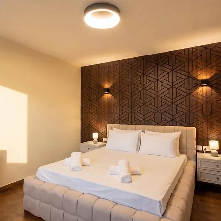 Villa Kampanella - Luxury 7 Bedroom With Pool , Jacuzzi , Panoramic Sea & Sunset Views *