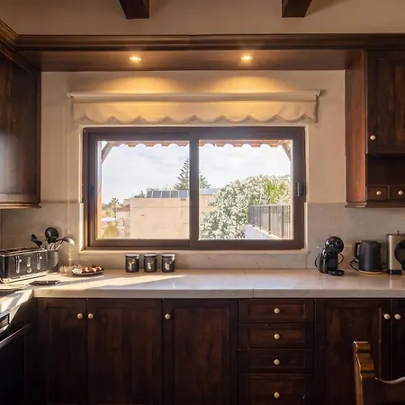 Kampanella - Luxury 7 Bedroom With Pool , Jacuzzi , Panoramic Sea & Sunset Views Villa