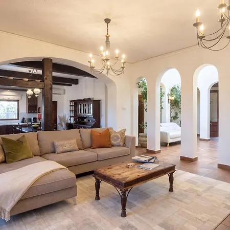 Kampanella - Luxury 7 Bedroom With Pool , Jacuzzi , Panoramic Sea & Sunset Views * Madliena